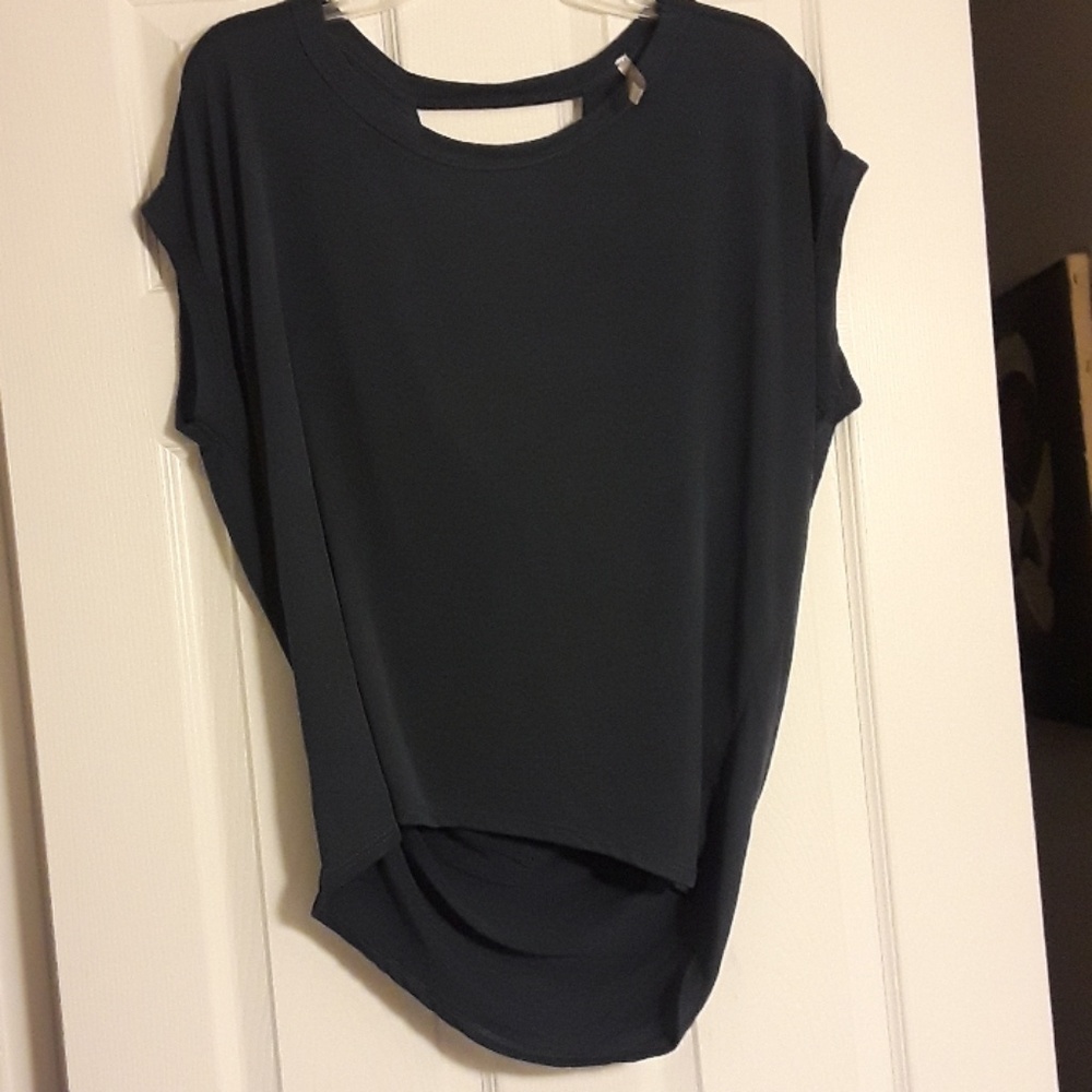 t-shirt - Picture 3 of 3